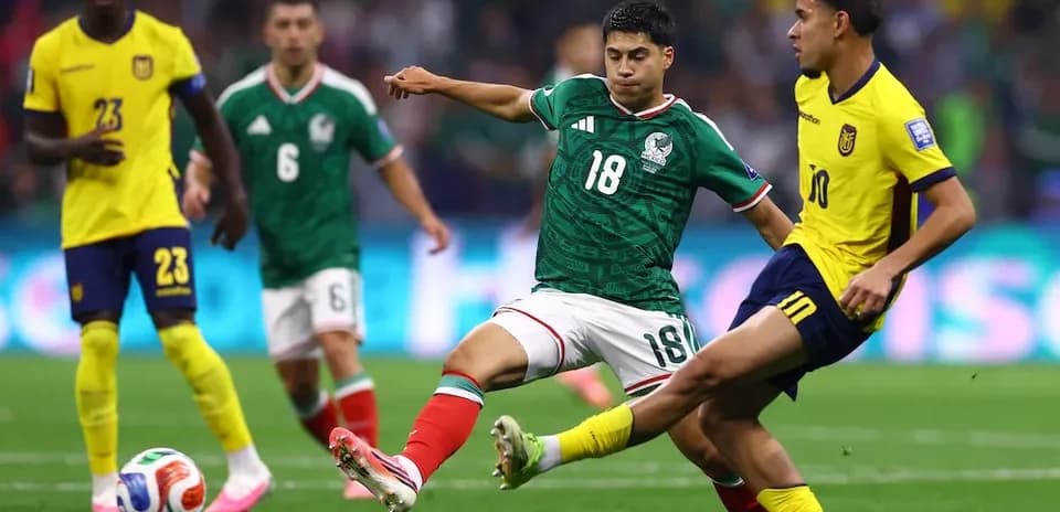 Mexico vs Ecuador match action on the field