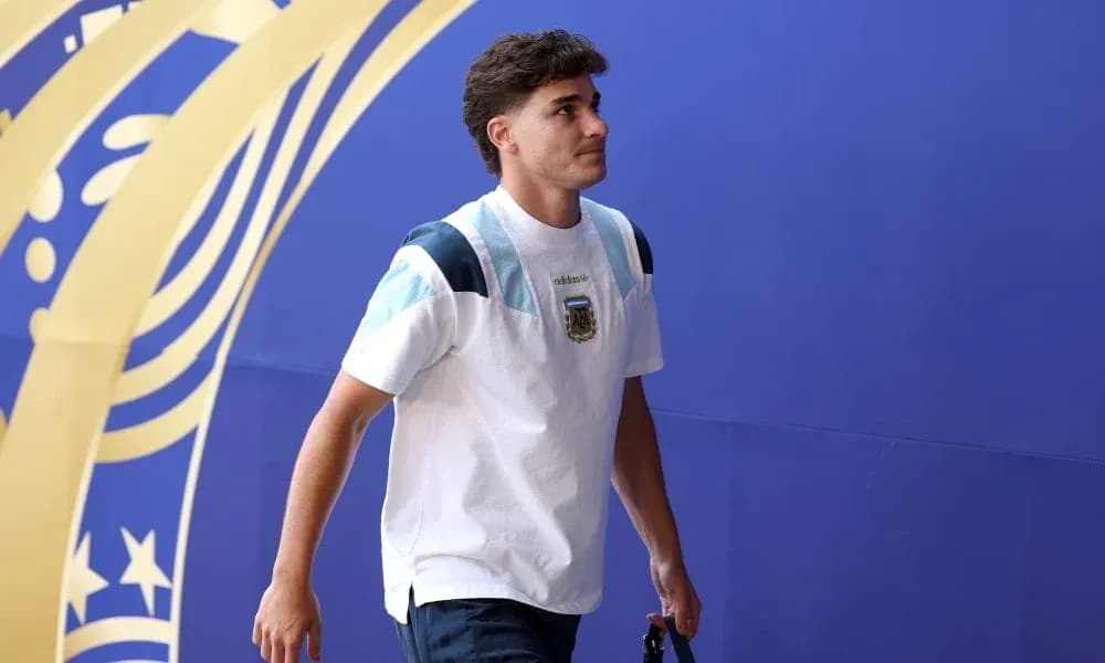 Player walking in Argentine team training kit