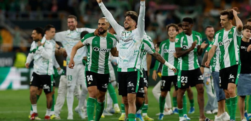 Real Betis players celebrating victory