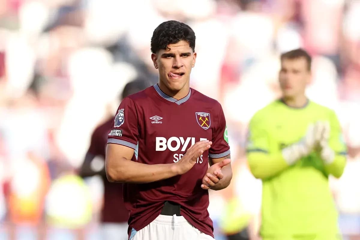 West Ham player applauding fans after match