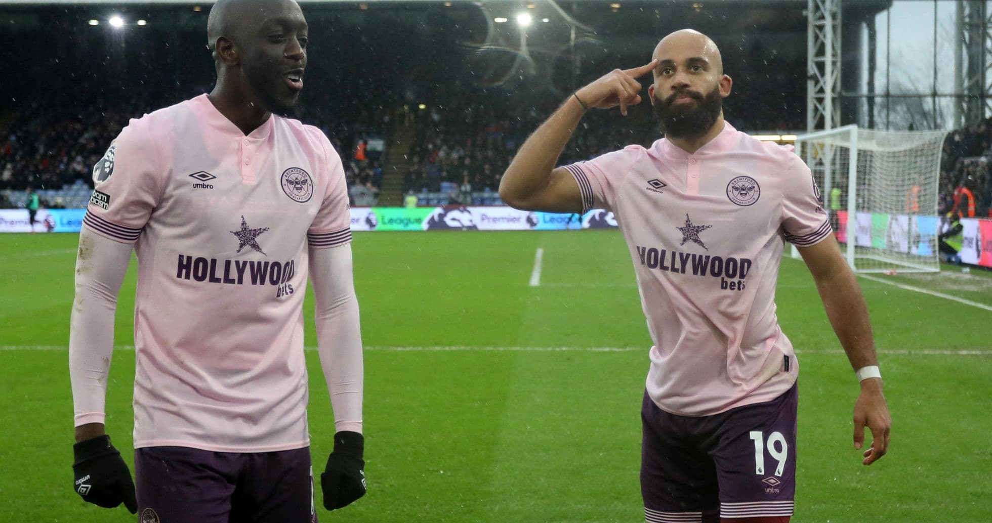 Brentford players celebrating during the match