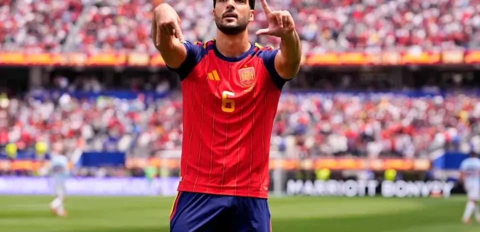 Spanish player celebrating during match