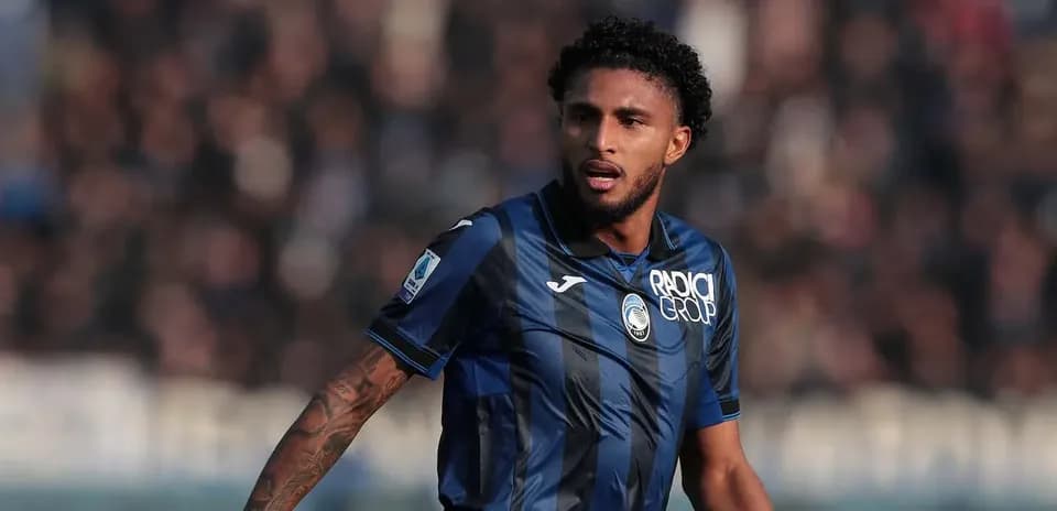 Atalanta player on the pitch during match