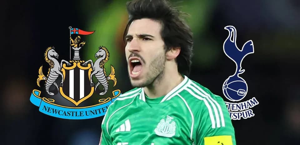 Goalkeeper celebrating during Newcastle vs Tottenham match