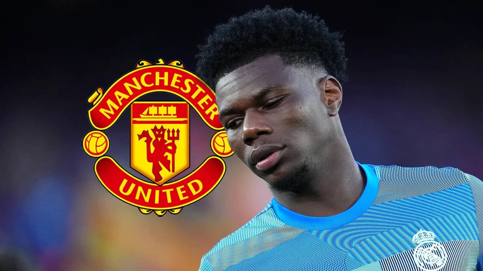 Player in training gear with Manchester United logo