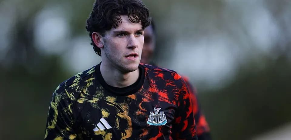 Goalkeeper in training with Newcastle United jersey