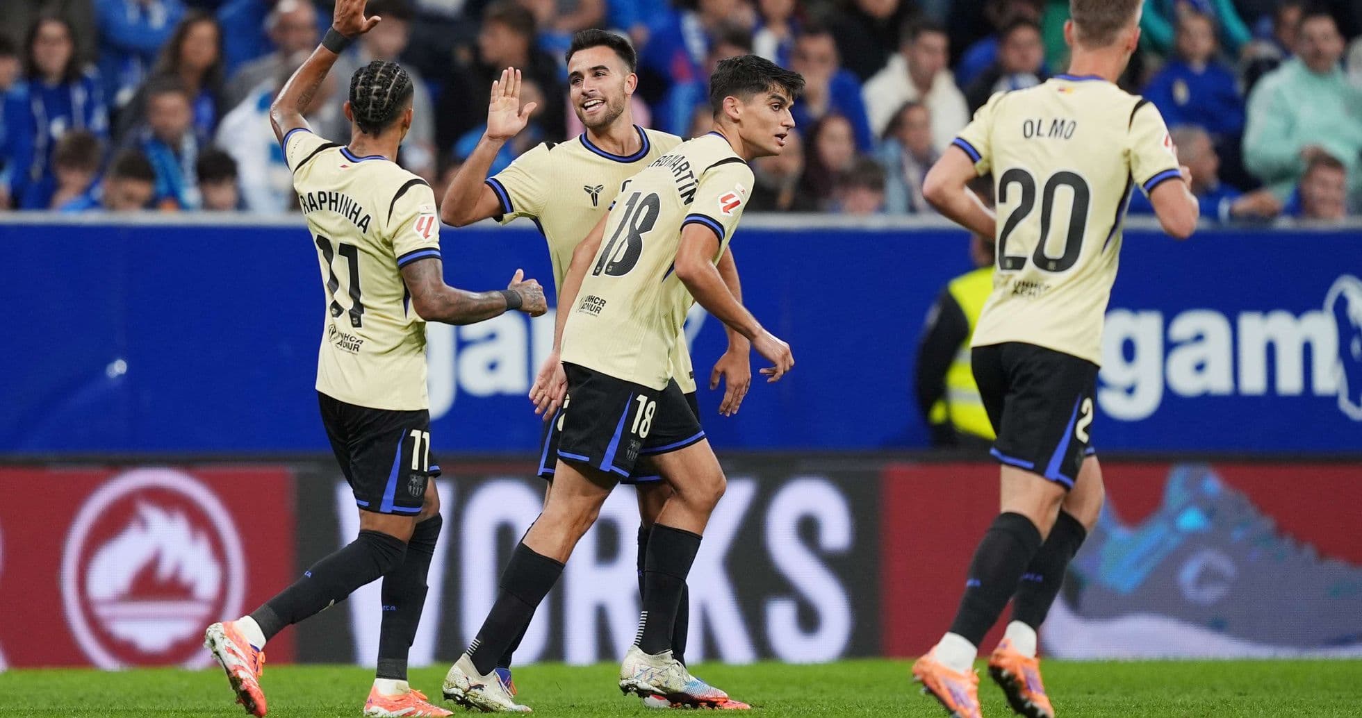 Players celebrating goal during Oviedo vs Alaves match