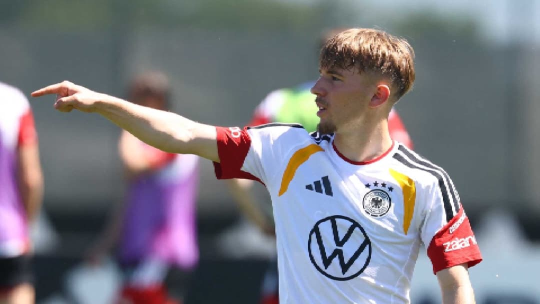 Player gesturing during Germany training session