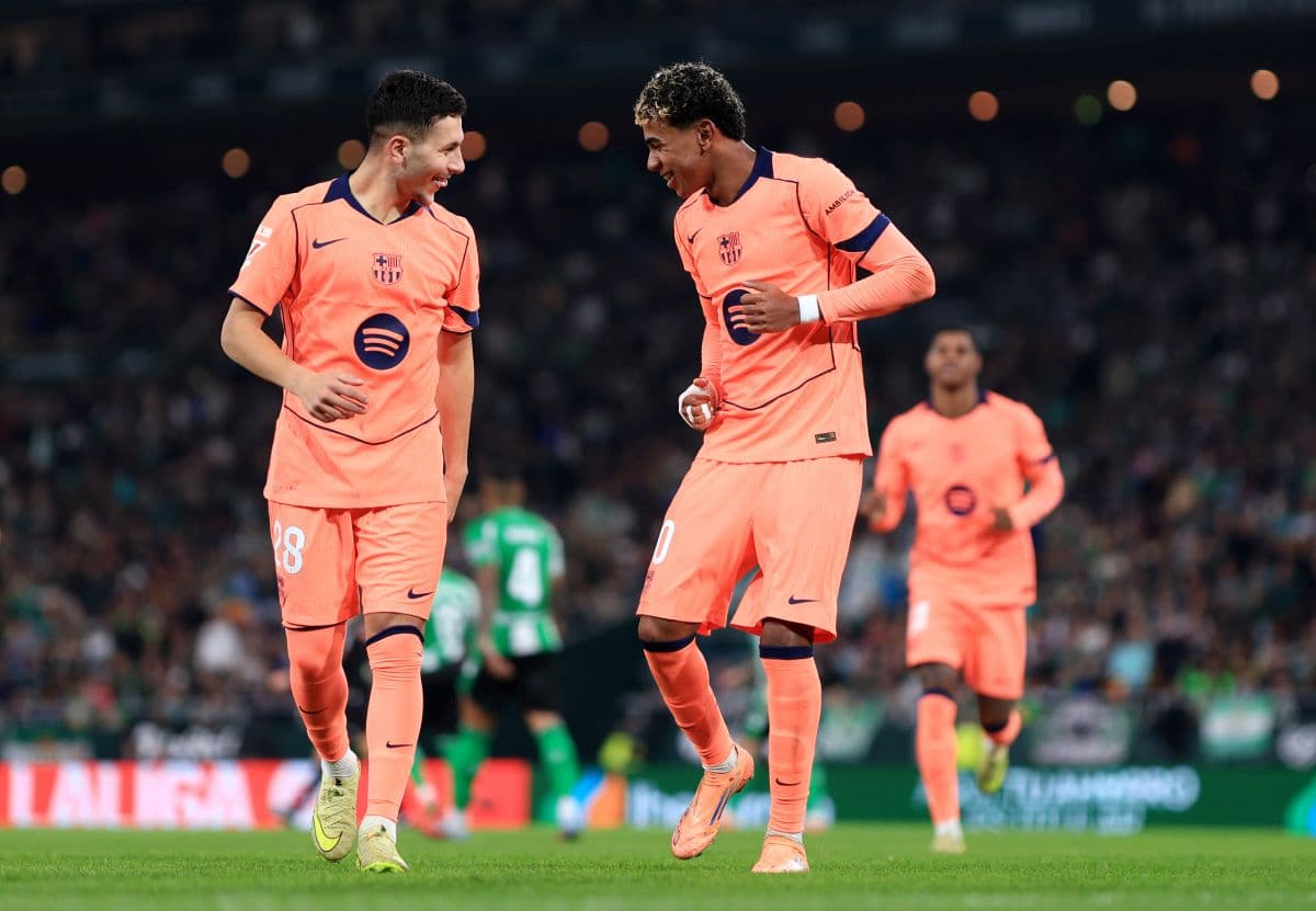 Barcelona players celebrating during La Liga match