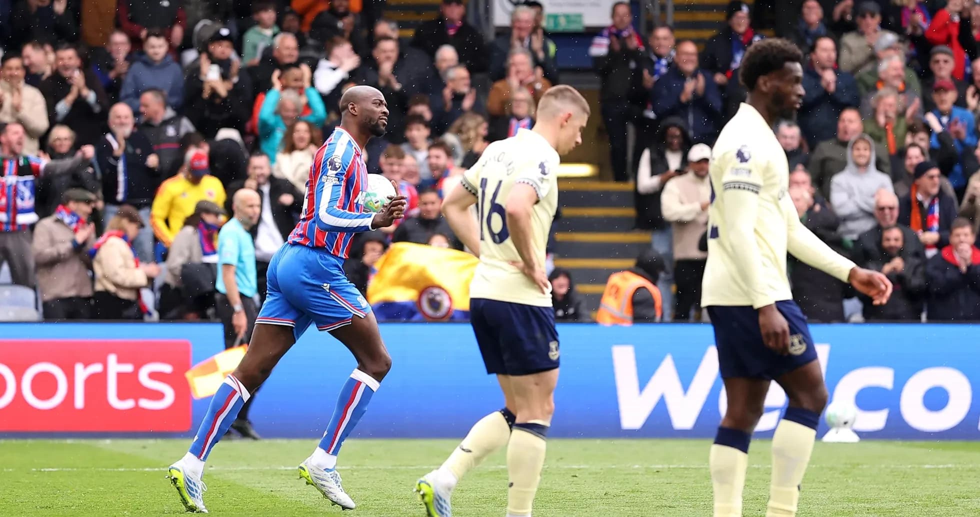 Crystal Palace player celebrating a goal