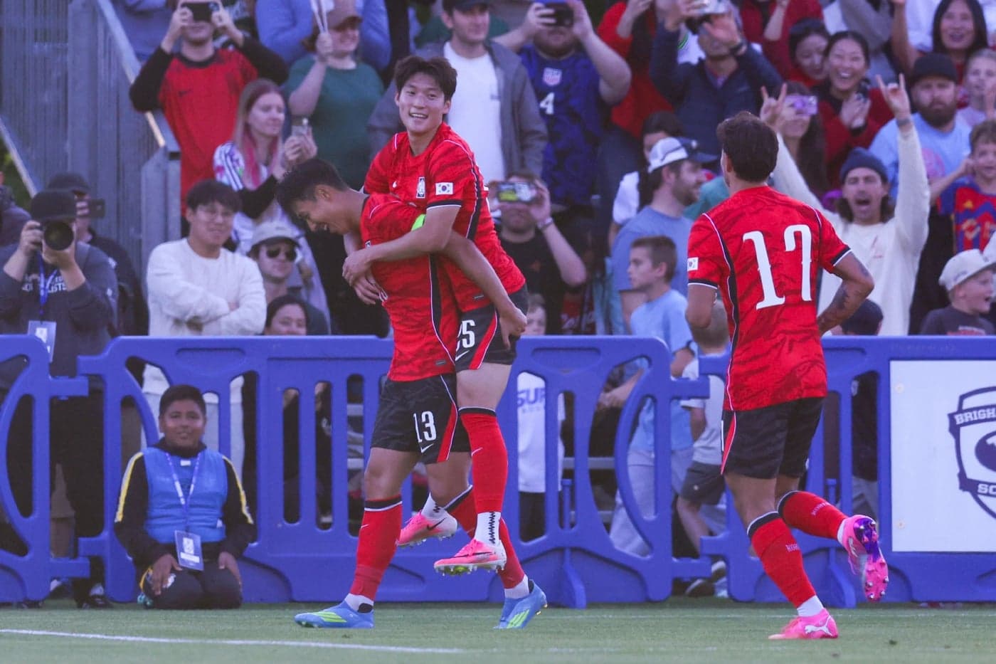 South Korean players celebrating a goal