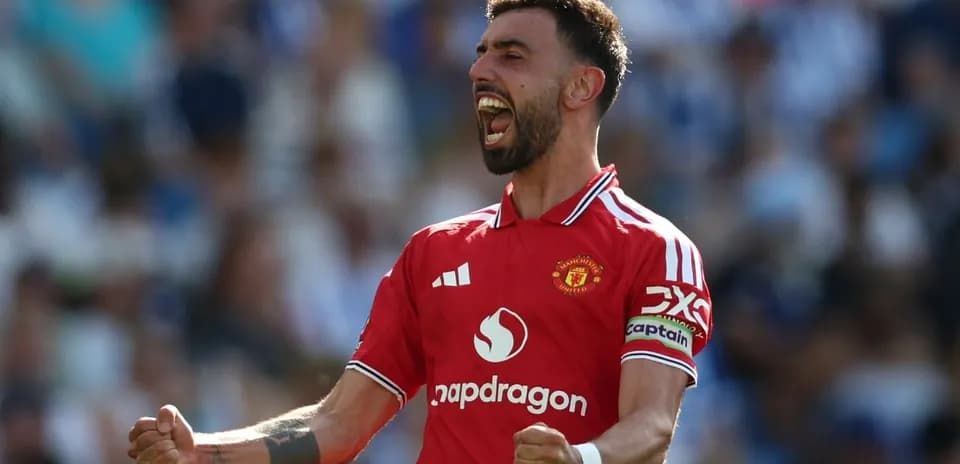 Bruno Fernandes celebrating during Manchester United match