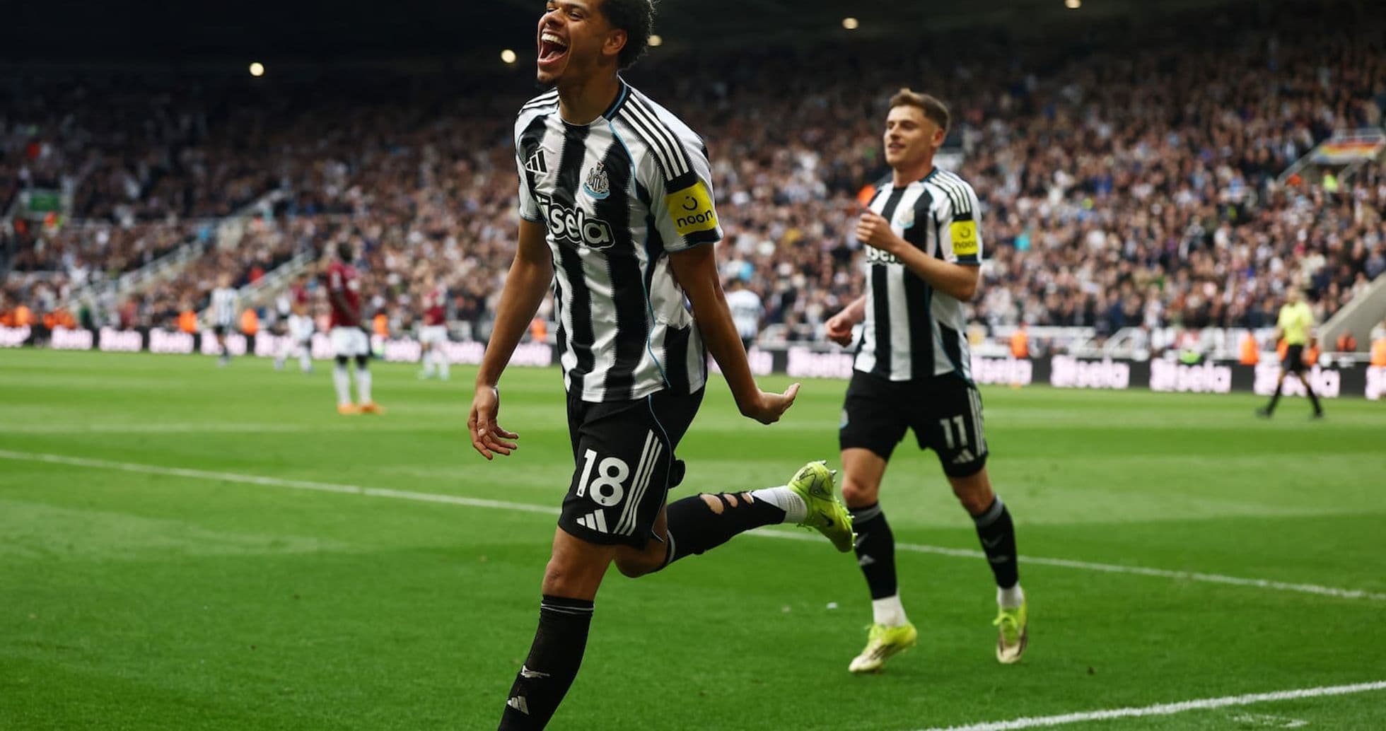 Newcastle player celebrating a goal against West Ham
