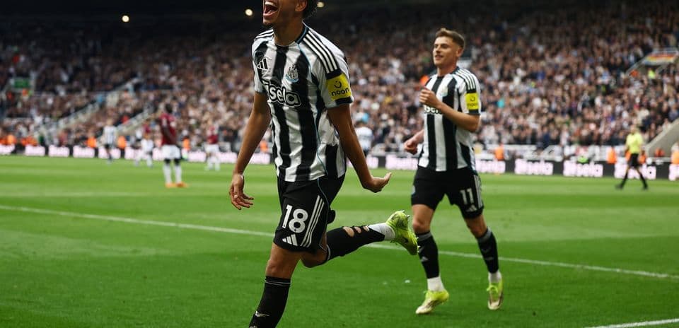 Newcastle player celebrating a goal against West Ham