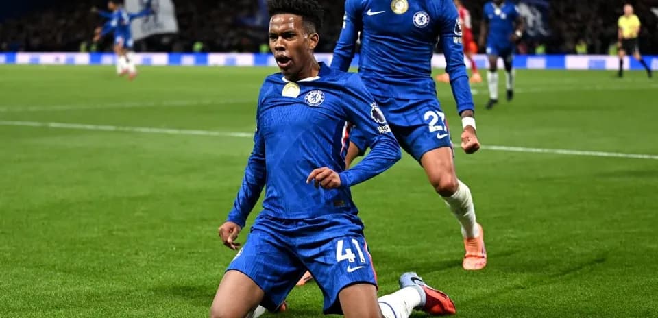 Chelsea player celebrating during match against Liverpool