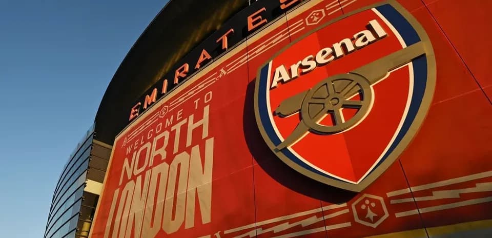 Emirates Stadium with Arsenal logo and welcome sign
