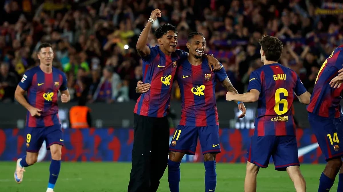 Barcelona players celebrating a goal in La Liga