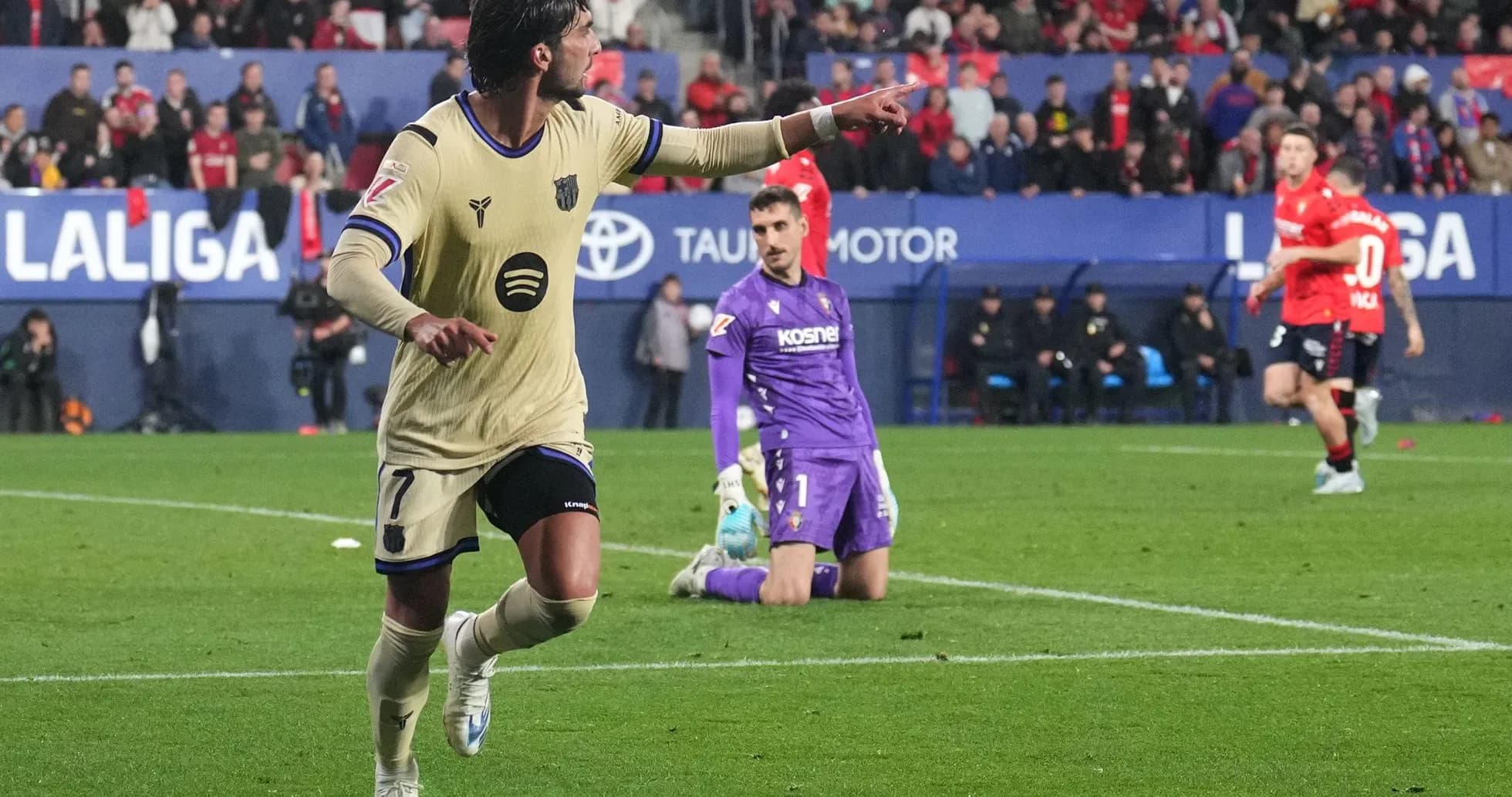Player celebrating after scoring against Osasuna