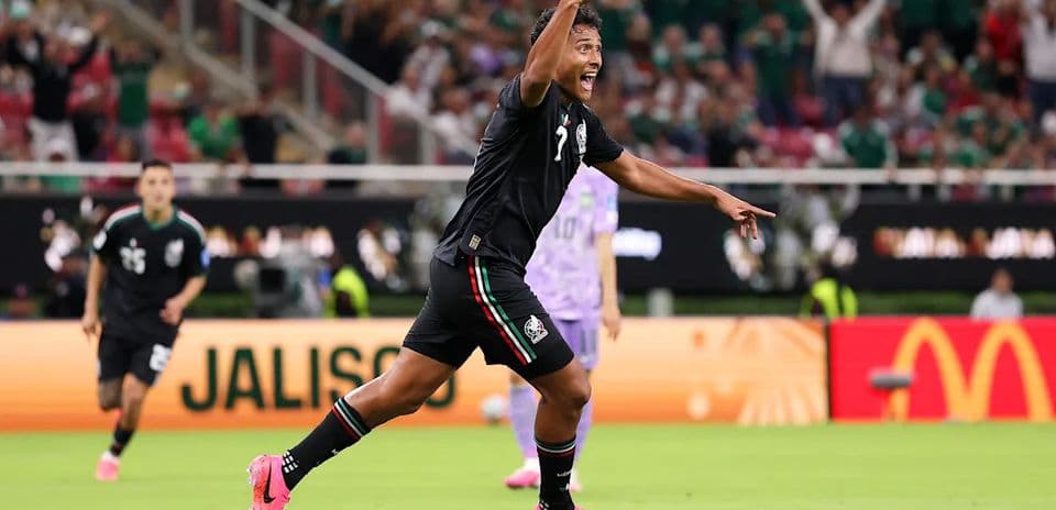 Mexico Tops Group A with 1-0 Win Over South Korea, Advances to World Cup Knockouts