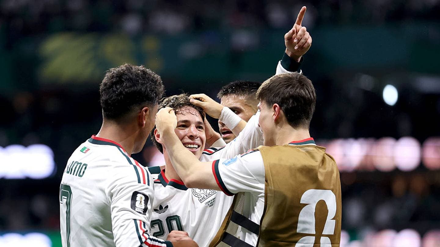 Mexico Shines with Three Wins and No Goals Conceded in Group Stage