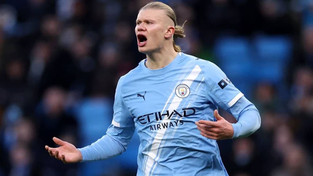 Player in Manchester City kit gesturing during match Player in Manchester City kit gesturing during match