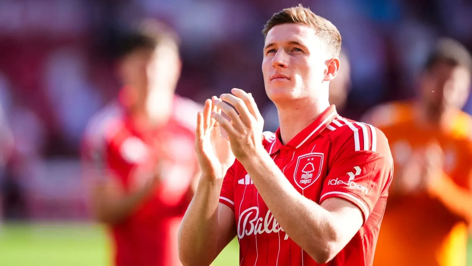 Player applauding fans in Nottingham Forest jersey Player applauding fans in Nottingham Forest jersey