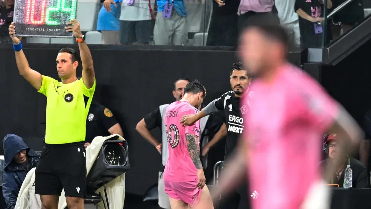 Substitution during match with player leaving field Substitution during match with player leaving field